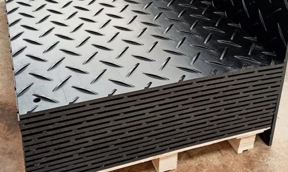 comprar Alfombra de protección del suelo de acceso a equipos pesados para carreteras temporales y almohadillas de trabajo Fabricación en línea